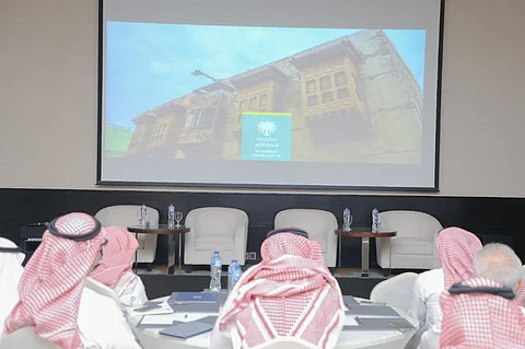 جازان.. ندوة "التستر التجاري" تسلط الضوء على فترة التصحيح والإقامة المتميزة