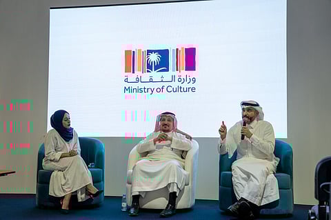 "أدب الخيال العلمي" ندوة في "كتاب الرياض" تدعو إلى القبول بالمستحيل