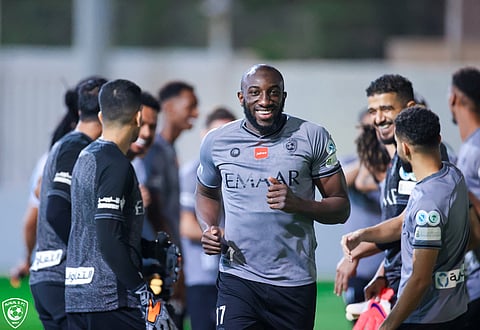 الهلال : "الشهراني" و "جانغ" تأهيلي .. والفريق يستعد لمواجهة ضمك