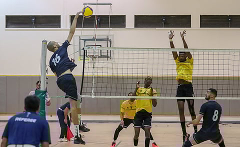 الهلال يسعى لمواصلة الصدارة من بوابة ضمك.. والفيصلي في تحدي أمواج الخليج