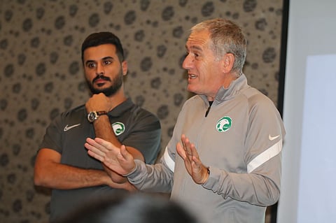 تحضيراً لمواجهة عُمان.. "أخضر الصالات" يدشن تدريباته في معسكر الدمام