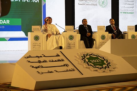 قمة مجلس الخدمات المالية الـ15 تناقش الأصول المشفرة وانعكاساتها على المالية الإسلامية