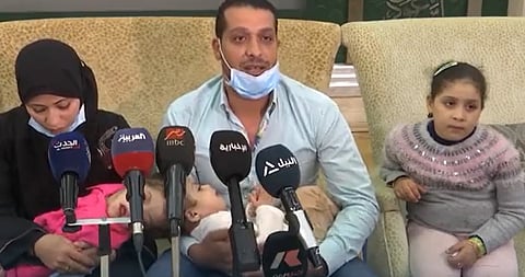 فيديو.. والد التوأم السيامي المصري: شكراً خادم الحرمين وشعب المملكة