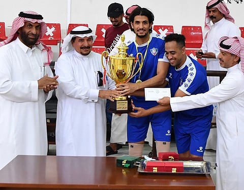 الرياض يُتوَّج بلقب بطولة المملكة للكرة الطائرة للصم