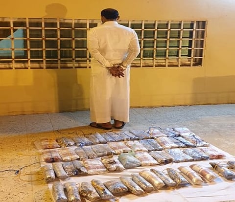 "شرطة عسير": القبض على مواطن بحوزته 47.6 كلجم من الحشيش