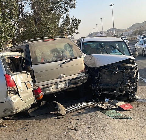 إصابة 8 أشخاص في حادث تصادم بالجموم.. و"هلال العاصمة المقدسة" يباشر