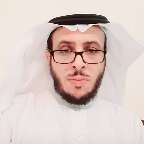 البروفيسور "الغامدي" يقترح إنشاء هيئة علمية عليا لمراقبة ومتابعة المواد الكيميائية بالمملكة
