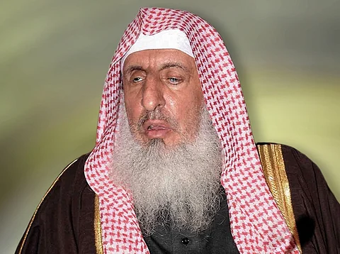 مفتي عام المملكة: دعاوى الهوية والميول الجنسية باطلة وشعارات فاسدة تخالف الأديان والفطرة
