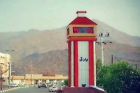 ما هو سر المستشفى الوهمي في "بارق" الذي لم يكشفه 21 وزيرًا للصحة على مدى 58 عامًا؟