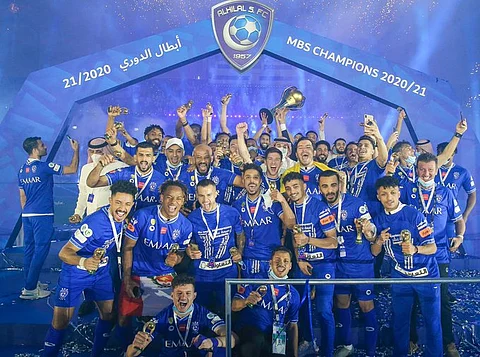 الهلال بطلًا للدوري.. الفيصلي يتوج بكأس الملك.. النصر يفوز بكأس السوبر