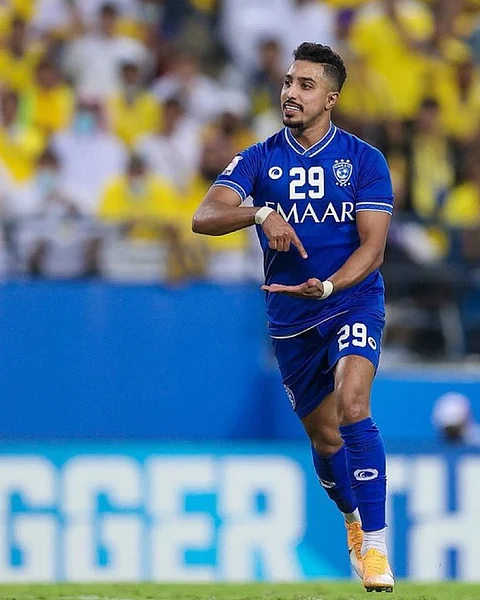 الانضباط والأخلاق ترفض شكوى النصر ضد "سالم الدوسري".. تعرف على بقية القرارات