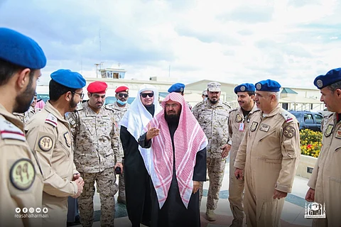 "السديس" مع البواسل في الحد الجنوبي: النصر قريب وهذا أفضل ما يجلب به