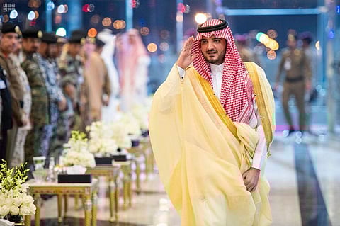 يلتقي رئيسها وكبار مسؤوليها.. زيارة مرتقبة من وزير الداخلية لباكستان