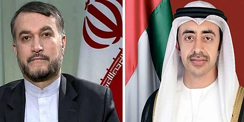 وزير الخارجية الإماراتي لنظيره الإيراني: يجب وقف التصعيد الخطير في المنطقة