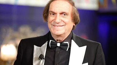 صاحب أغاني "غريندايزر" و"جزيرة الكنز".. وفاة المطرب اللبناني سامي كلارك