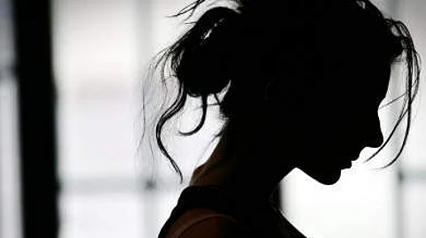 Man posing as delivery agent rapes techie after entering her Pune home
