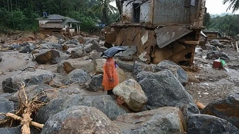 Wayanad rehabilitation:League laid the foundation stone, Seva Bharati work started, DYFI handed over 20 crores; What happened to Congress houses?