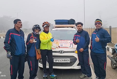 टीम के साथ सोनी चौरसिया