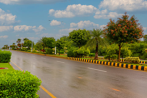 wide-road-in-asansole