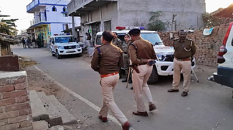 जमुई में झड़प के बाद पुलिस तैनात