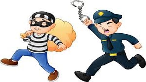 कोलकाता के नामी ज्वेलरी शोरूम से 1.50 करोड़ के आभूषण चोरी