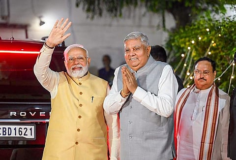 उपराष्ट्रपति जगदीप धनखड़ एम्स में भर्ती, पीएम मोदी पहुंचे अस्पताल