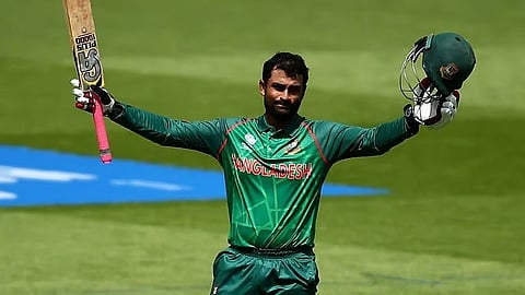 बांग्लादेशी खिलाड़ी Tamim Iqbal को मैच के दौरान आया Heart Attack, हालात गंभीर