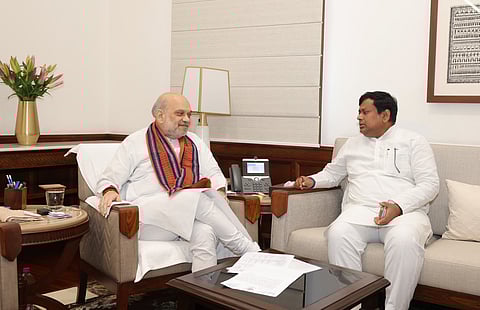 नयी दिल्ली में गृह मंत्री अमित शाह से मिलते सुकांत मजूमदार