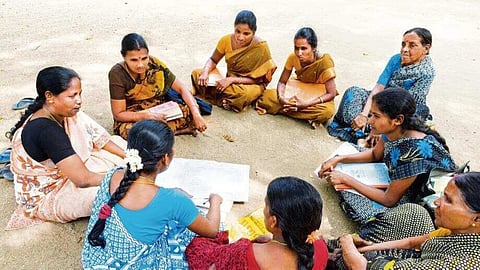 Self help group women of Bengal