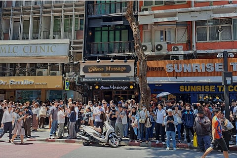 "बैंकॉक भूकंप: कोलकातावासियों की आपबीती, शहर में मची अफरा-तफरी"