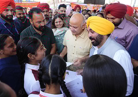 छात्रों के मार्गदर्शक बनेंगे आईएएस-आईपीएस अधिकारी : मान