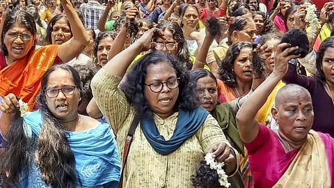 केरल में इतनी औरतों ने क्यों काटे अपने बाल, आखिर क्या है मामला ?