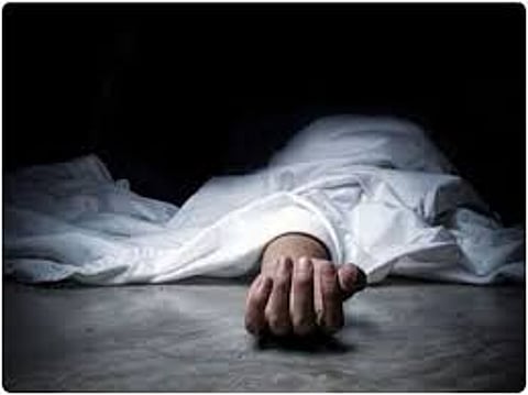 पार्क स्ट्रीट में व्यक्ति का सड़ा-गला शव मिला