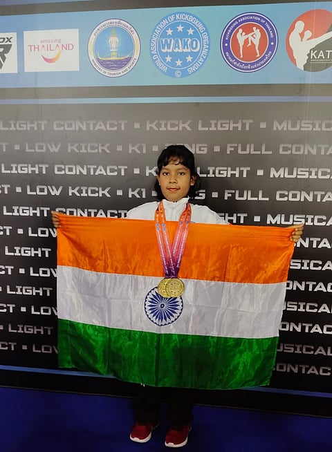 aaradhya dhivar ko mila gold