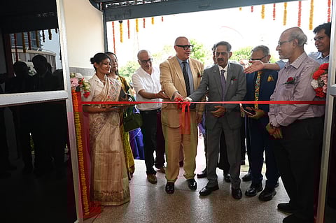 प्रदर्शनी का उद्घाटन करते प्रो. डॉ. बलराम भार्गव