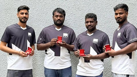 सिंगापुर में 22 लोगों को आग से बचाने वाले 'वीरों' को मिला लाइफसेवर अवार्ड