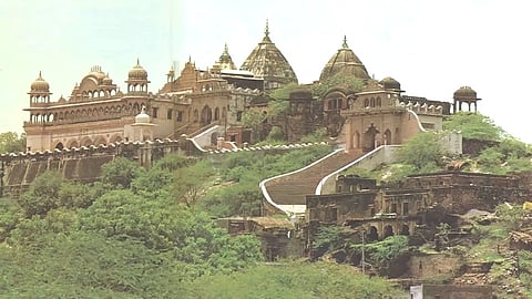 बरसाना की पहाड़ियां फिर होंगी हरी-भरी