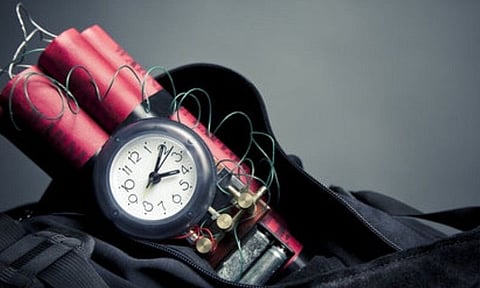 ओडिशा के भद्रक में देसी बम से हमला, सात घायल