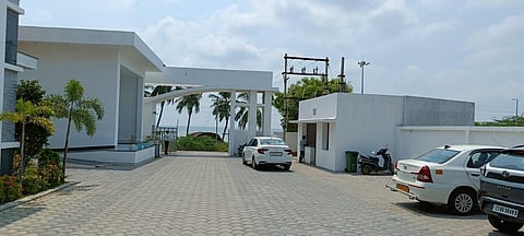 60 कमरों का होटल और करोड़ों की जमीन व संपत्ति जब्त की ईडी ने