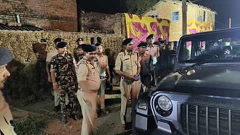 पार्किंग को लेकर विवाद