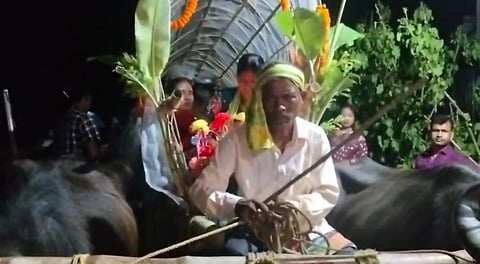 भैंसा गाड़ी पर सवार होकर आई दुल्हन