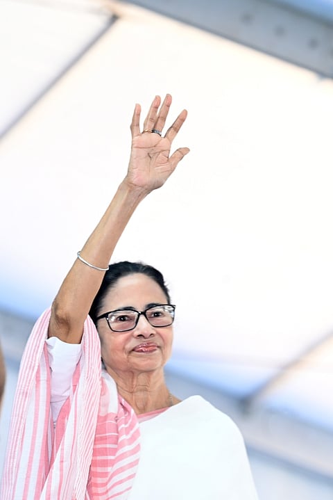 यूपीएससी परीक्षा उत्तीर्ण करने वाले बंगाल के उम्मीदवारों को सीएम ने दी बधाई