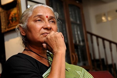 मेधा पाटकर के खिलाफ गैर-जमानती वारंट जारी