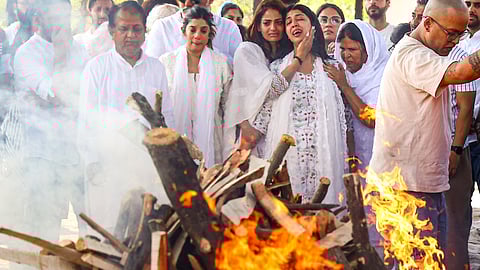 नीरज उधवानी का अंतिम संस्कार