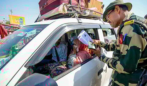 पुणे: पाकिस्तान के 111 नागरिकों को 27 अप्रैल तक भारत छोड़ने के निर्देश दिए गए