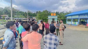 “सागर कवच” अभ्यास से पहले मछुआरा निगरानी समूह की बैठक