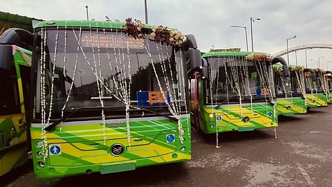 दिल्ली की सड़कों पर उतरने जा रही हैं 400 नई इलेक्ट्रिक बसें