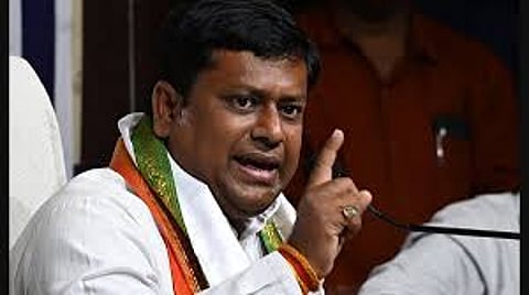 अवैध रूप से रह रहे पाकिस्तानियों की पहचान कर उन्हें उनके देश वापस भेजा जाए : सुकांत