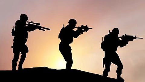 धोखे से हमला करने की फिराक में है पाकिस्तान