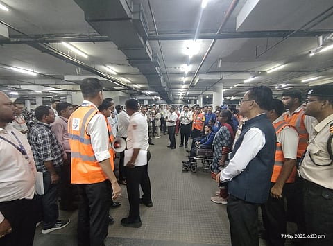 कोलकाता एयरपोर्ट पर आयोजित मॉकड्रिल